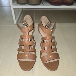 Naturalizer heels, Size 7.5, Caramel color
